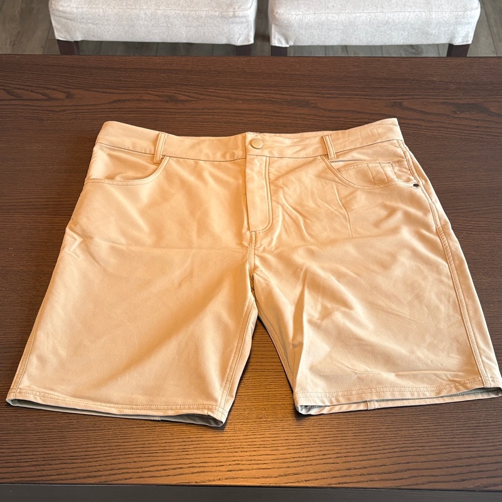 Kyodan Men's Beige Golf Shorts - Size 34 waist